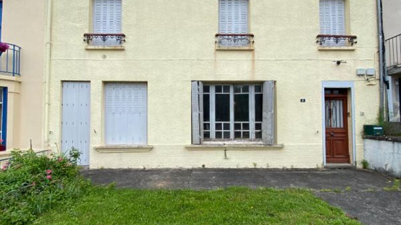 maison 15 pièces 300 m2 à vendre à Giat (63620)