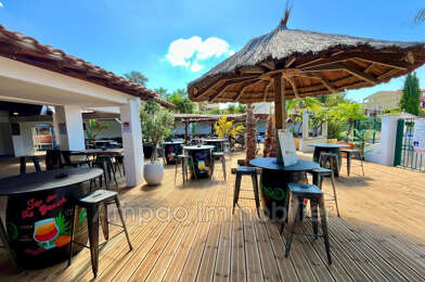 Commerce  610000 €