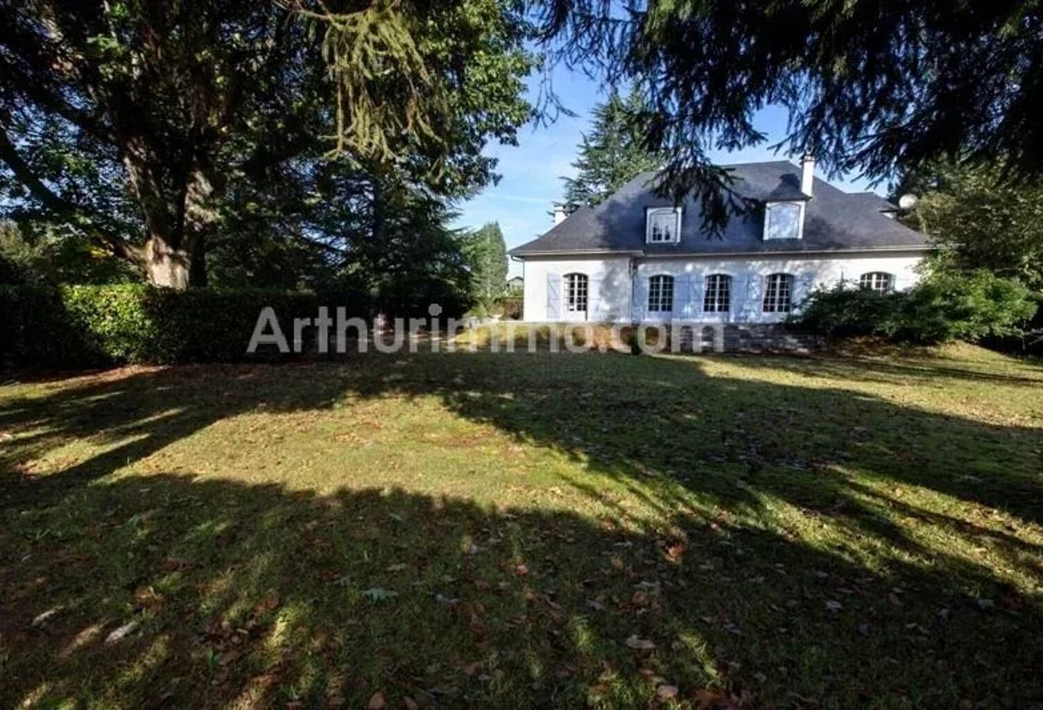 Bien vendu : Maison 267 m² Nay (64800) — photo 1