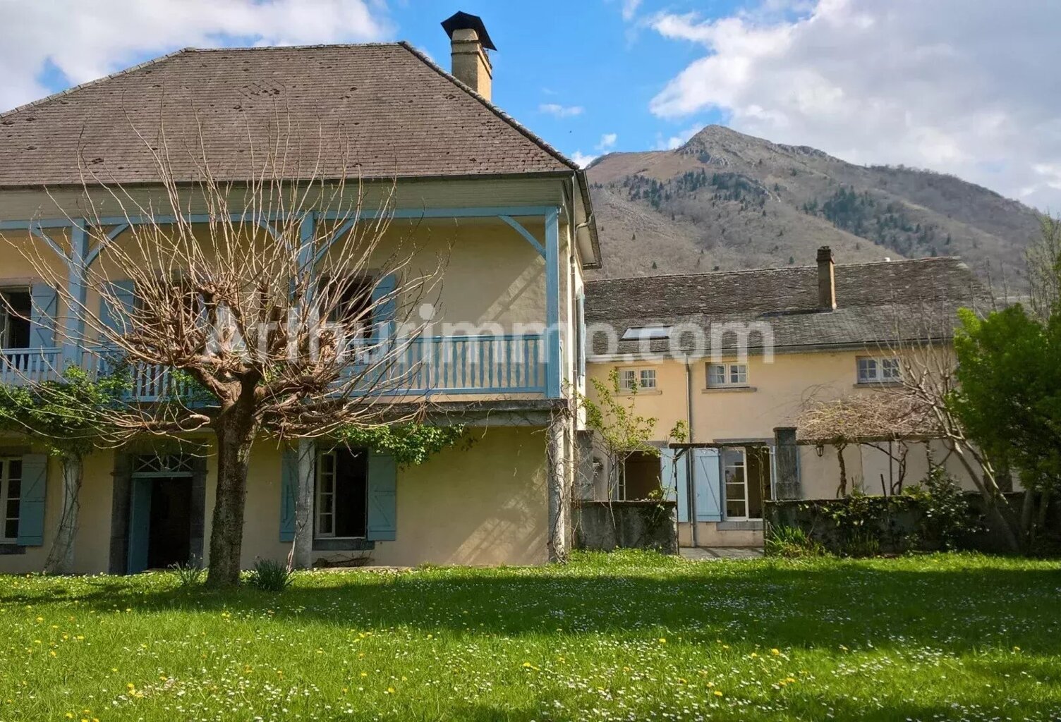 Bien vendu : Maison 592 m² Louvie-Juzon (64260) — photo 1