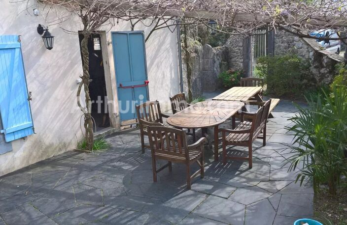 Bien vendu : Maison 592 m² Louvie-Juzon (64260) — photo 3