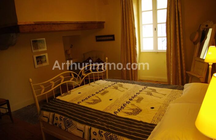 Bien vendu : Maison 592 m² Louvie-Juzon (64260) — photo 4