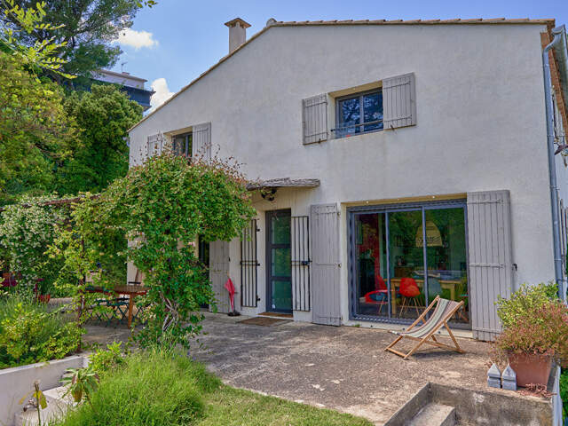 Charmante villa avec dépendances et piscine - Villeneuve-lès-... — photo du bien