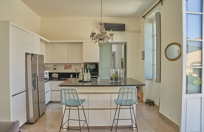 Immeuble de rapport avec jardin et petit bassin - Avignon int... — photo 5