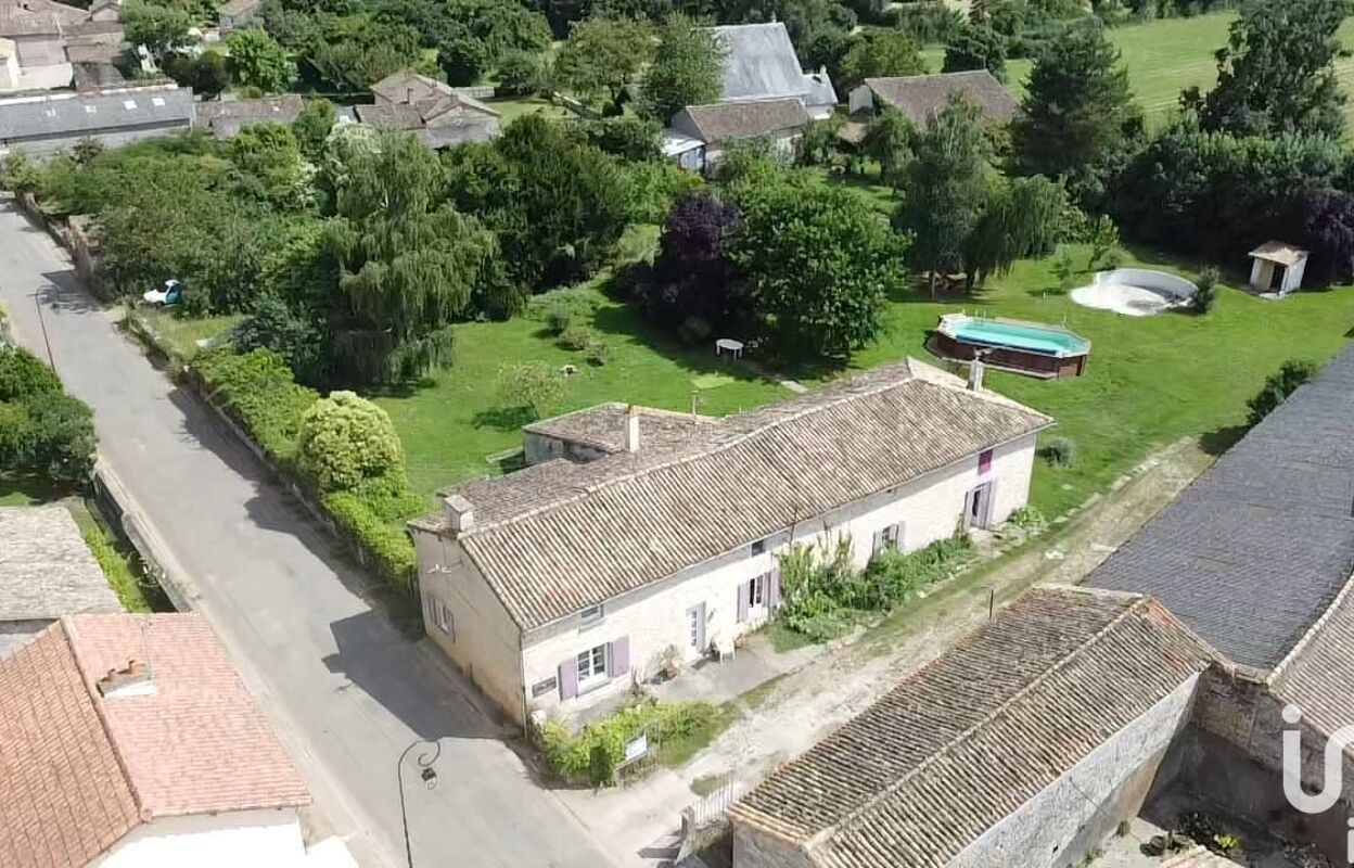 maison 10 pièces 316 m2 à vendre à Vançais (79120)