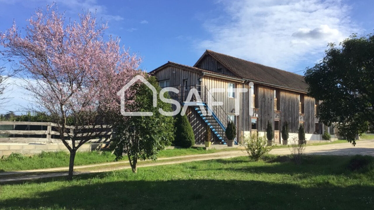 maison 11 pièces 400 m2 à vendre à Saint-Cyprien (24220)