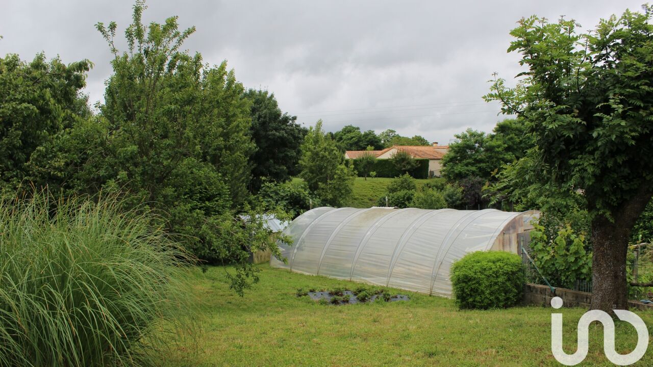 terrain  pièces 1090 m2 à vendre à Chemillé-en-Anjou (49120)