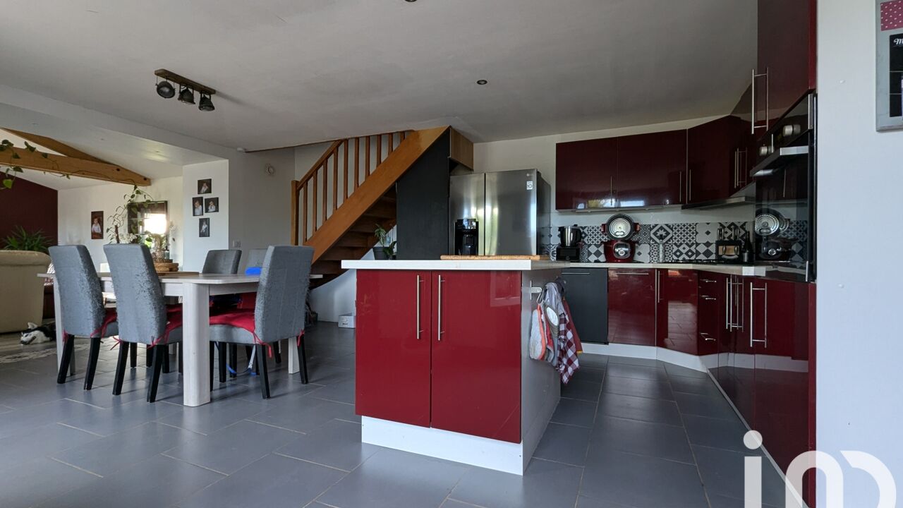 maison 7 pièces 155 m2 à vendre à Saint-Léger-de-Montbrun (79100)