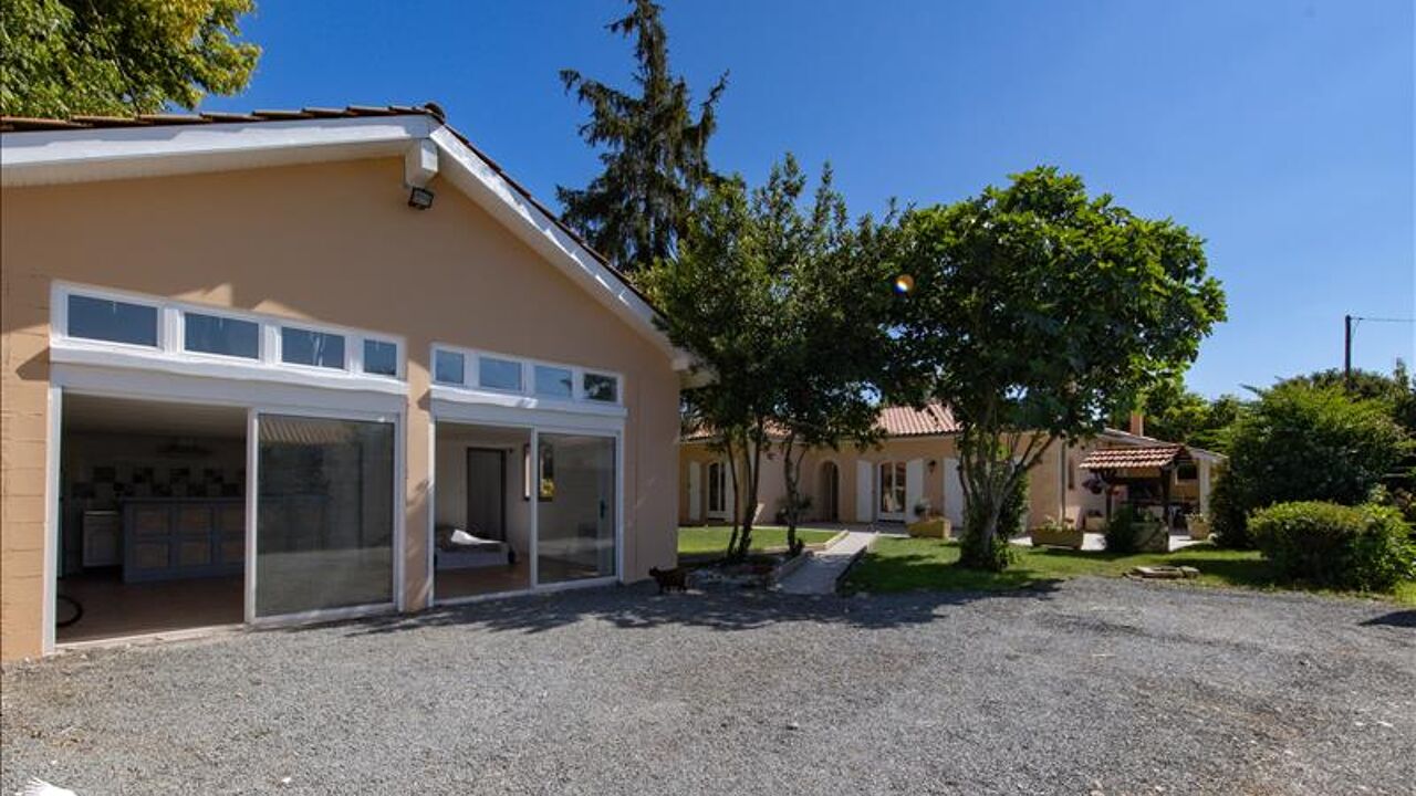 maison 5 pièces 145 m2 à vendre à Saint-Médard-en-Jalles (33160)