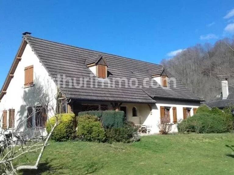 Maison 6 pièces  à vendre 177 m² — photo 1