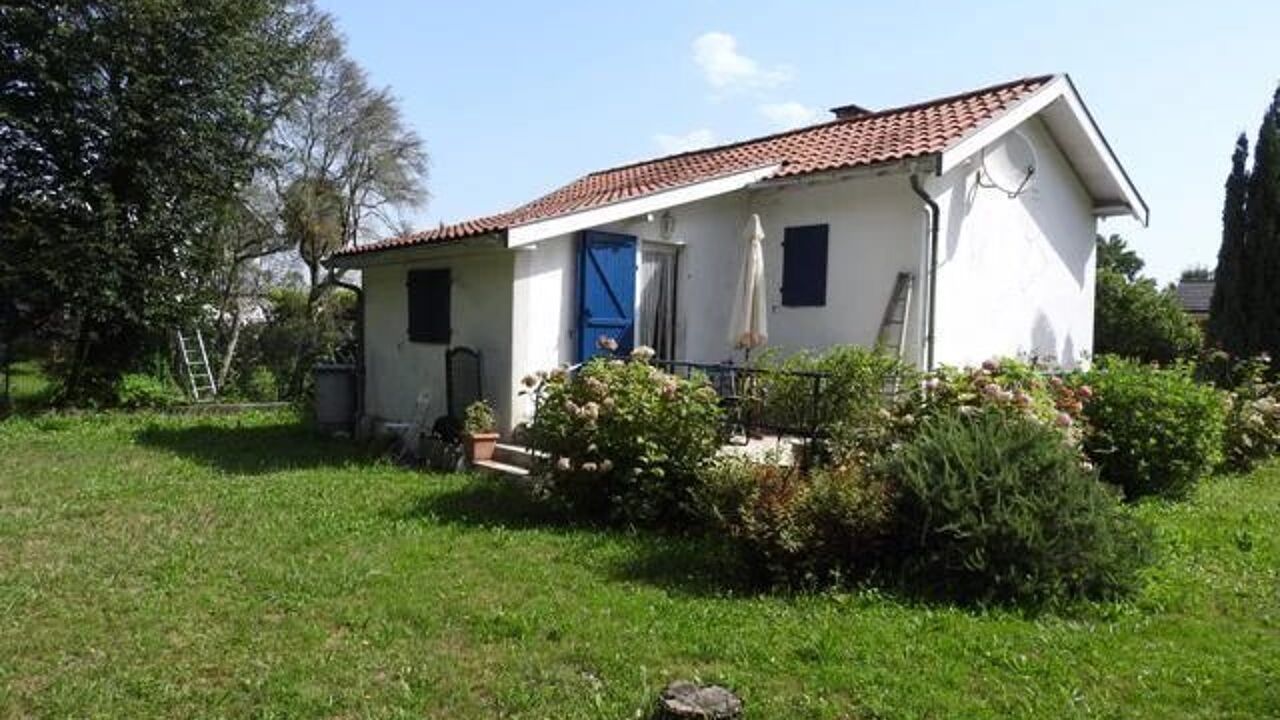 maison 3 pièces 50 m2 à Igon (64800)