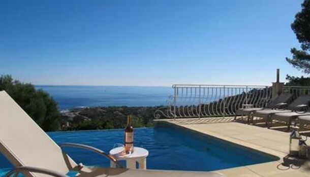 Villa / Maison 11 pièces  à vendre Issambres (Les) 83380