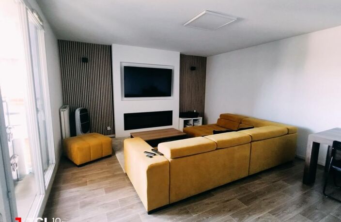Appartement À Vendre — photo 2