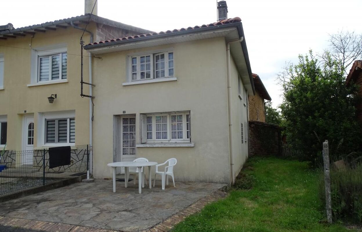 maison 5 pièces 101 m2 à vendre à Rochechouart (87600)