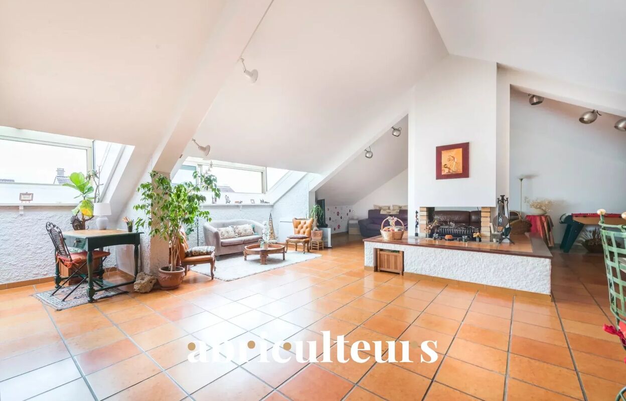 appartement 5 pièces 123 m2 à vendre à Neuilly-Plaisance (93360)