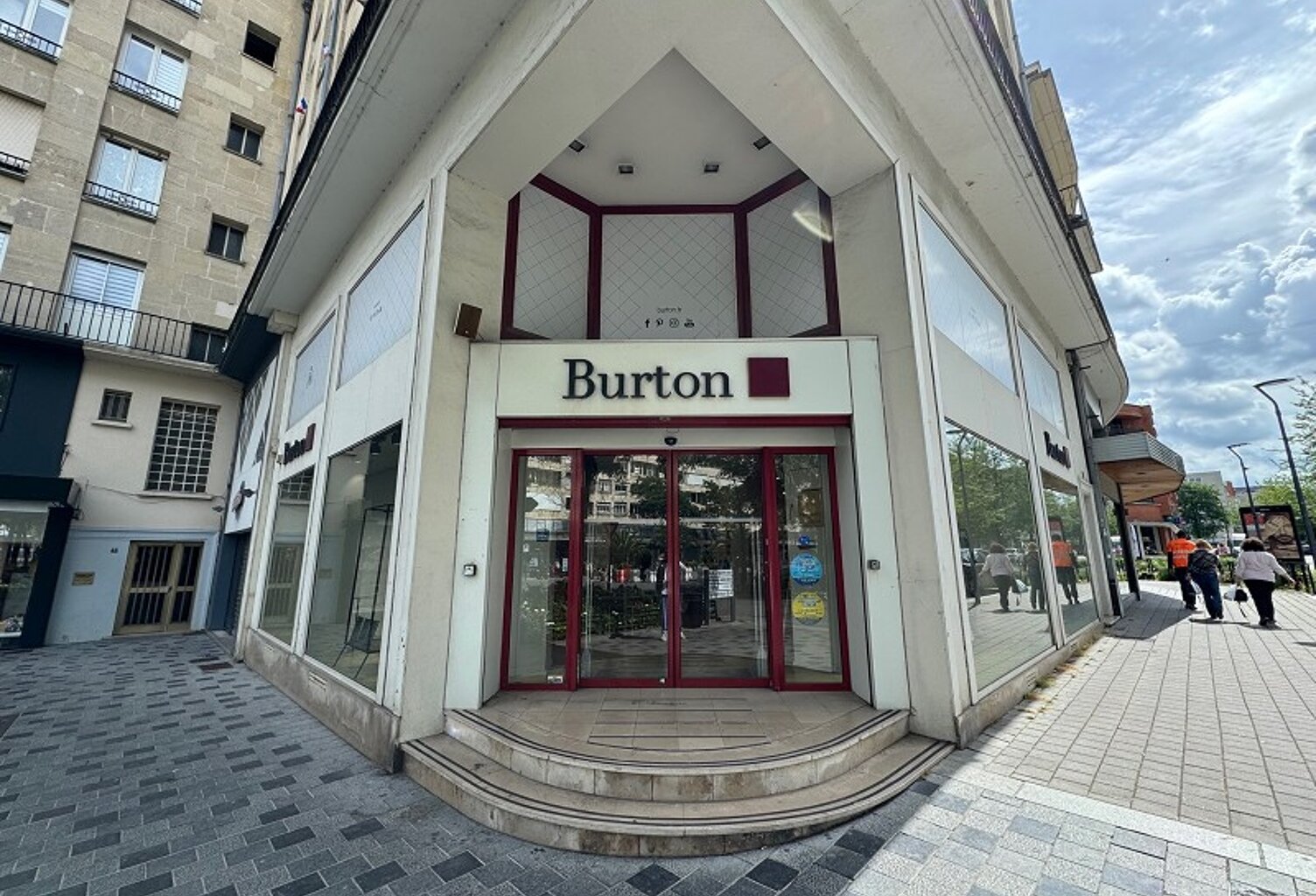 Commerce VALENCIENNES — photo 1