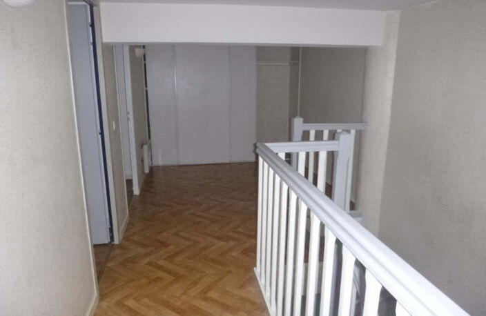 PAU proche CLEMENCEAU — photo 3