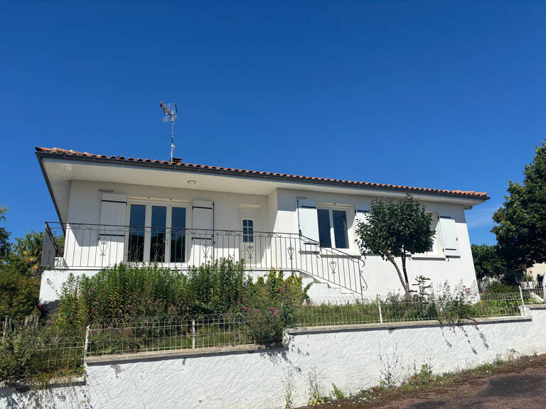 Maison 3 chambres Saintes rive gauche — photo 1