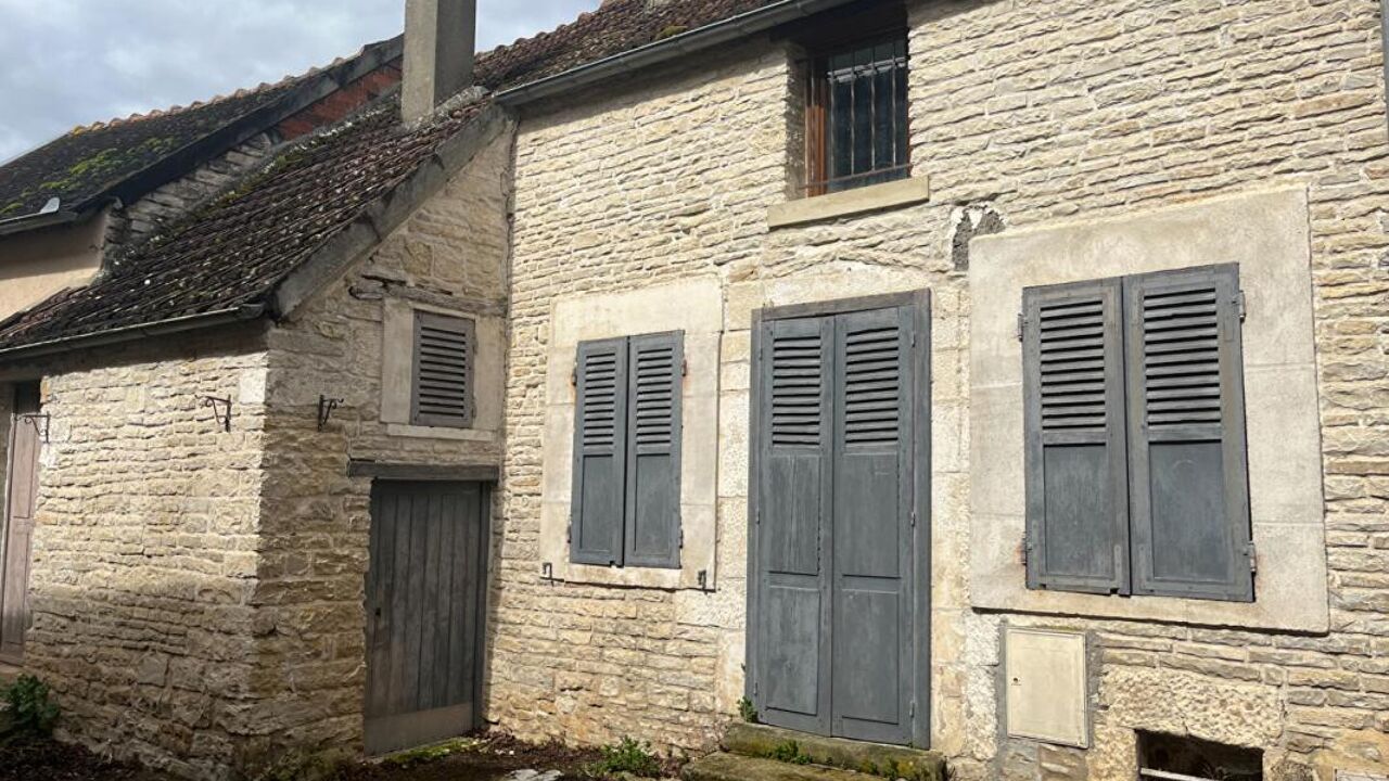 maison 5 pièces 91 m2 à vendre à Ancy-le-Franc (89160)