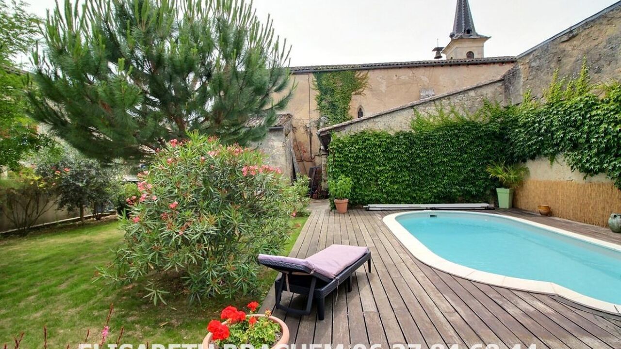 maison 5 pièces 130 m2 à vendre à Villefranche-de-Lonchat (24610)