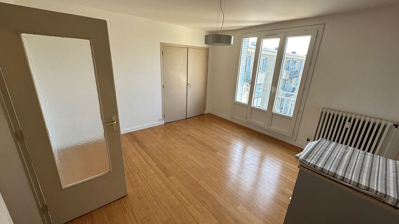 appartement 4 pièces 71 m2 à louer à Saint-Martin-d'Hères (38400)