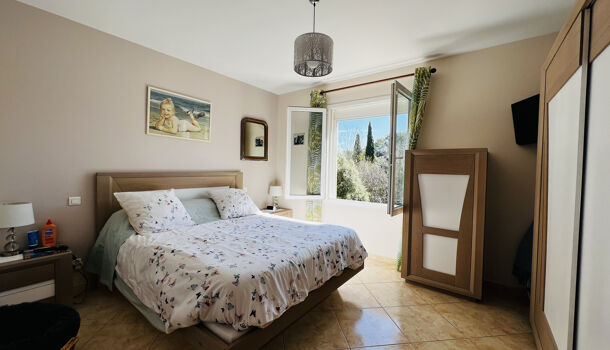 Villa / Maison 5 pièces  à vendre Saint-Jean-de-Cuculles 34270