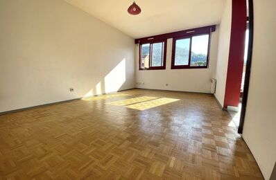 location appartement 550 € CC /mois à proximité de Corenc (38700)