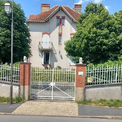 Maison 11 pièces 265000 €