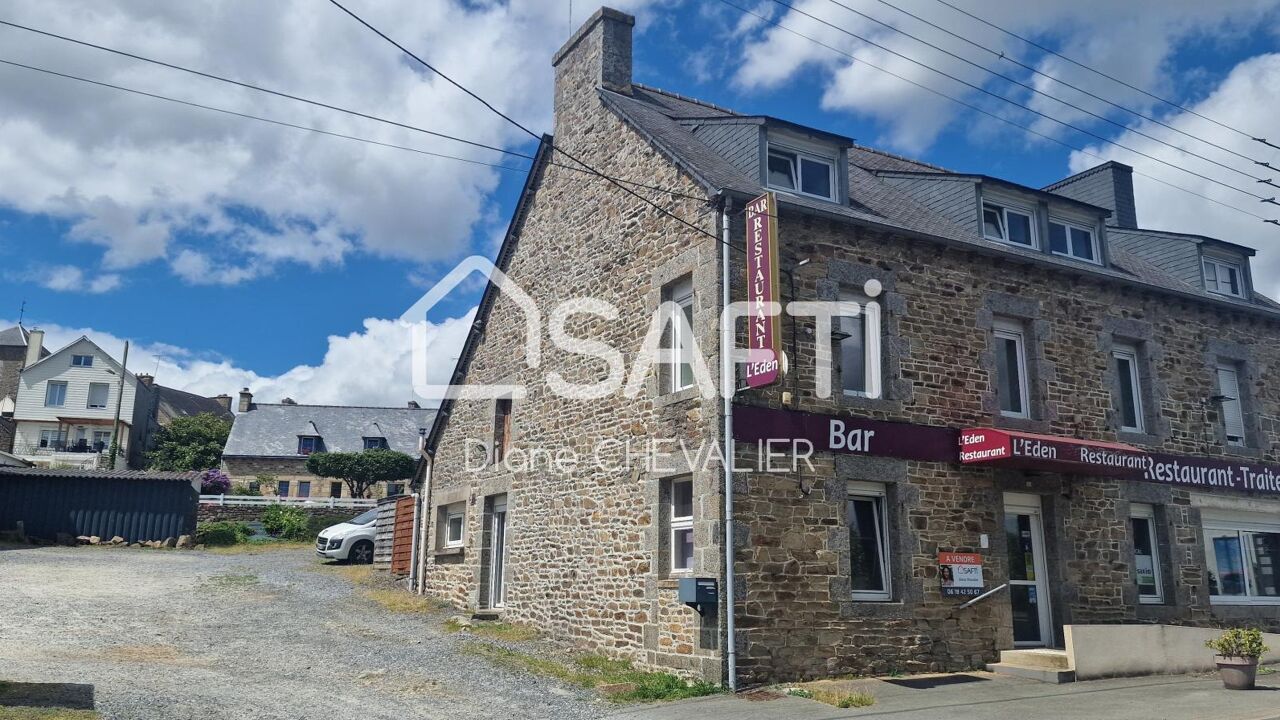 maison 5 pièces 270 m2 à vendre à Plouguenast (22150)