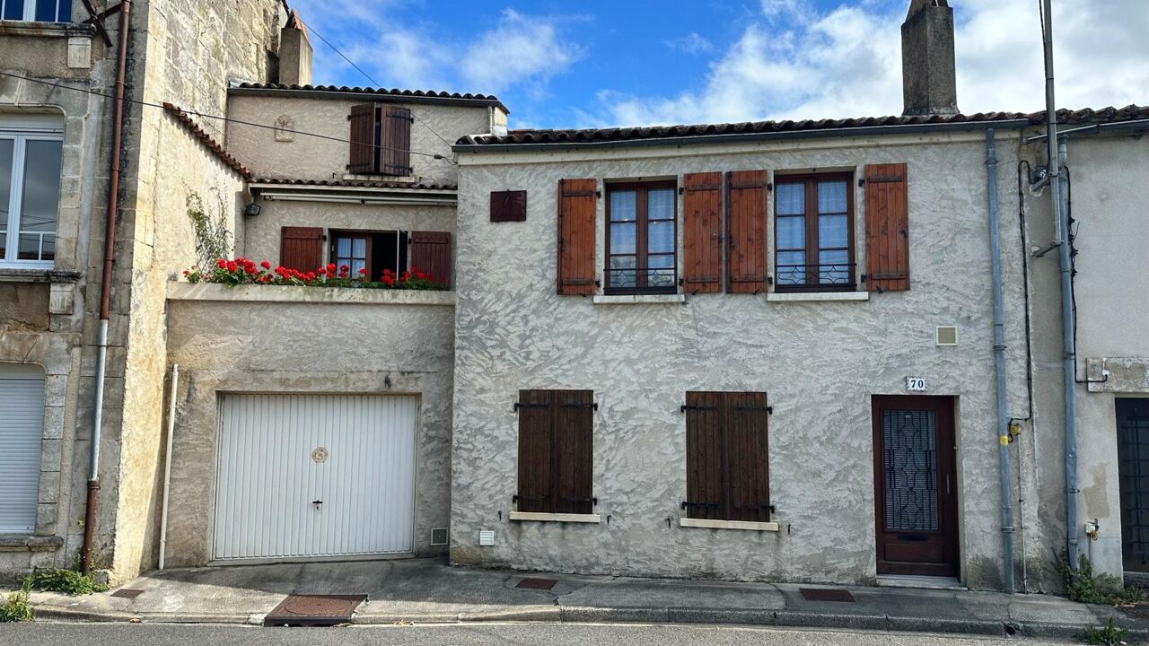 maison 4 pièces 102 m2 à vendre à Angoulême (16000)