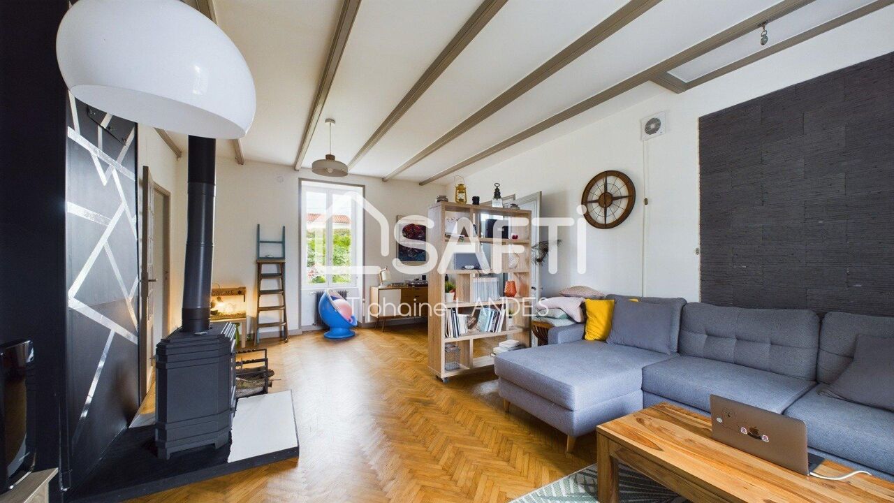 maison 8 pièces 170 m2 à vendre à Vérines (17540)