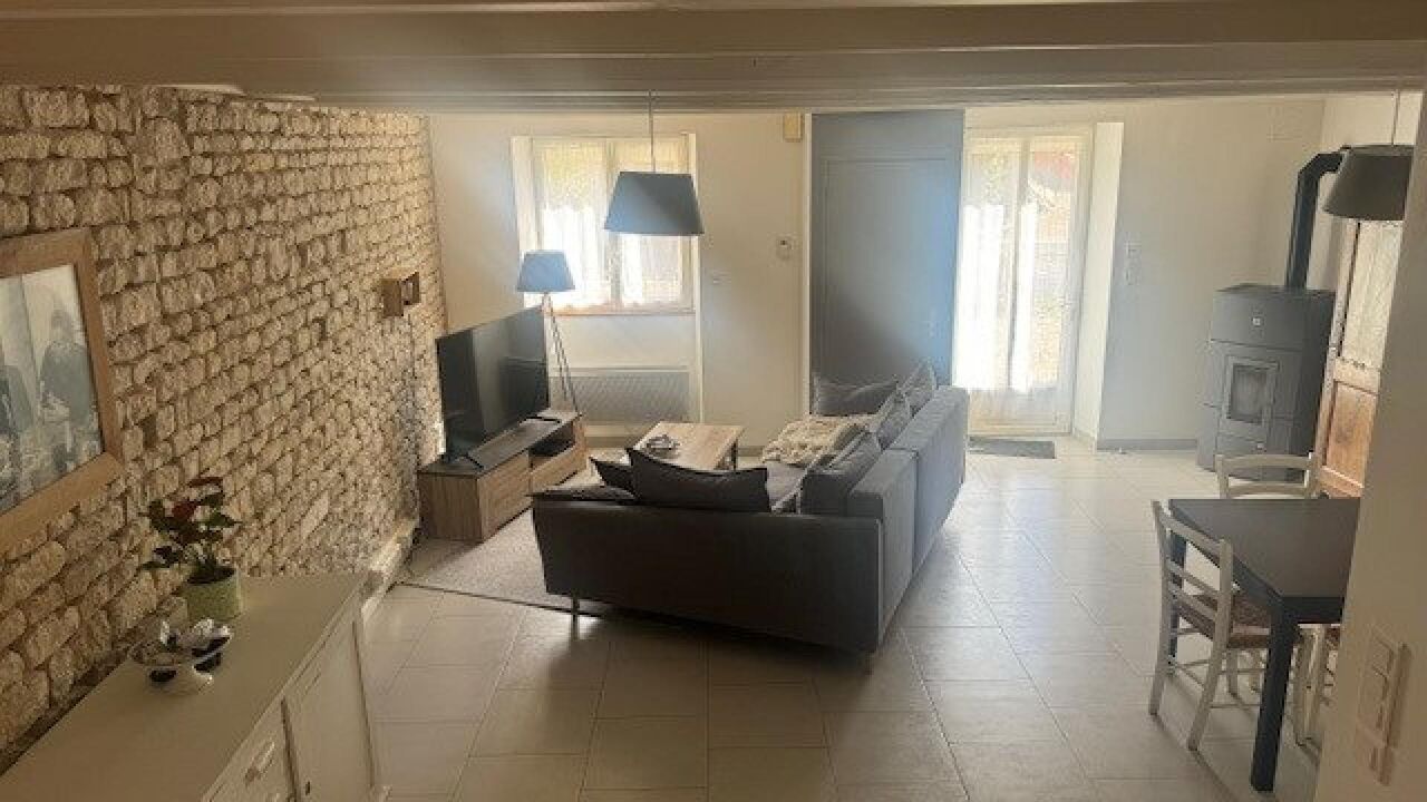 maison 2 pièces 82 m2 à vendre à Mauzé-sur-le-Mignon (79210)