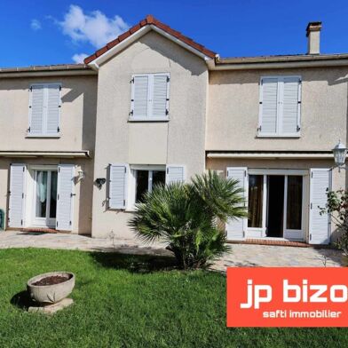 Maison 7 pièces 145 m²