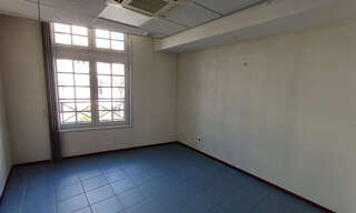 Bureau 5 Pièces 147 m² à vendre à Saint-Pée-sur-Nivelle (64310)