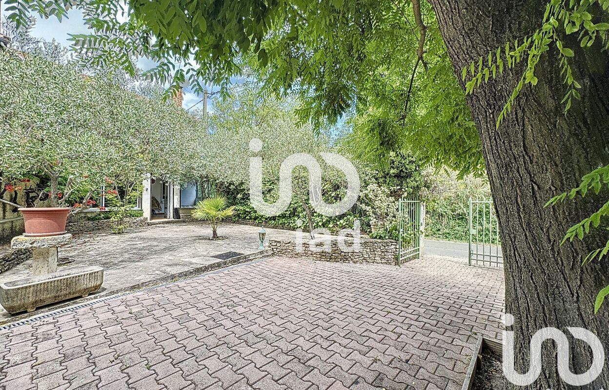 maison 6 pièces 114 m2 à vendre à L'Isle-sur-la-Sorgue (84800)