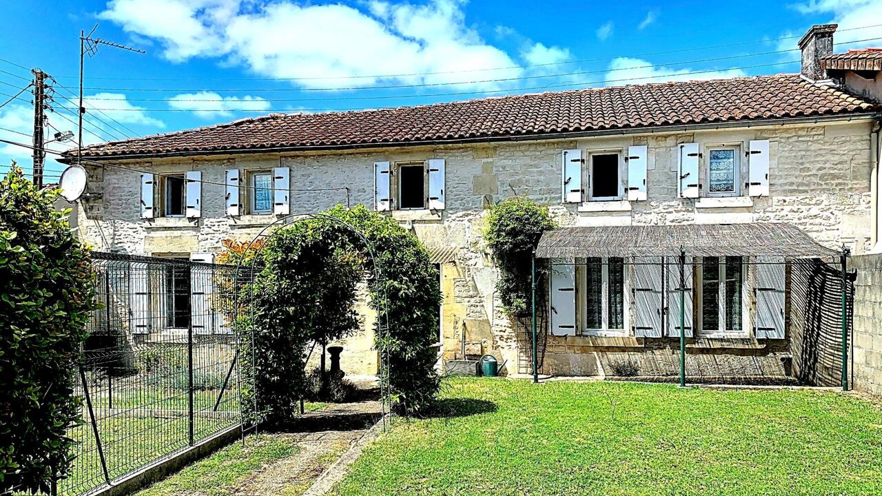 maison 5 pièces 142 m2 à vendre à Châteaubernard (16100)