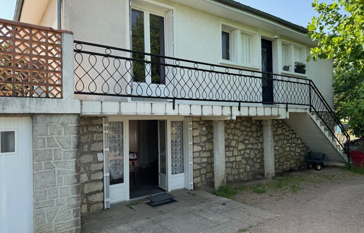 maison 7 pièces 134 m2 à vendre à Piégut-Pluviers (24360)