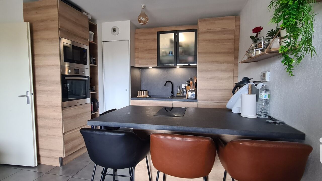 appartement 2 pièces 42 m2 à vendre à Le Haillan (33185)