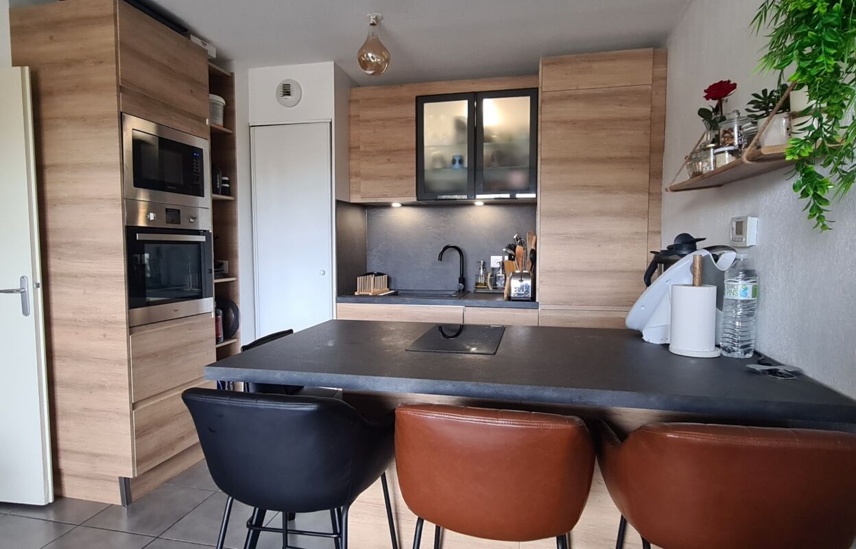 appartement 2 pièces 42 m2 à vendre à Le Haillan (33185)