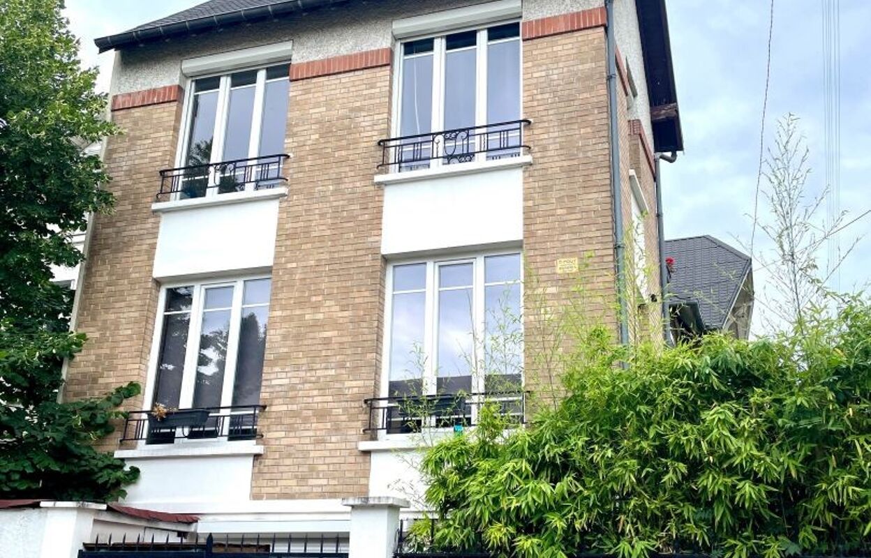 maison 5 pièces 109 m2 à vendre à Bois-Colombes (92270)