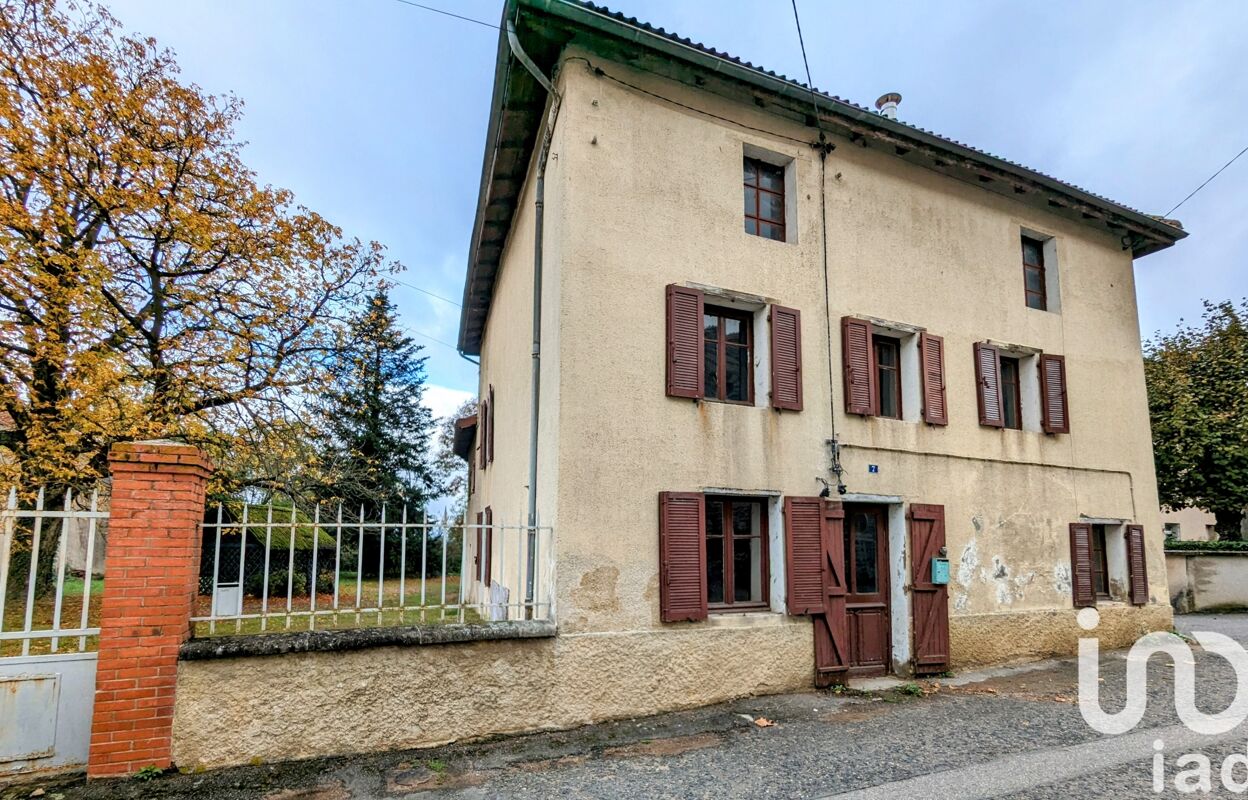 maison 10 pièces 208 m2 à vendre à Neulise (42590)