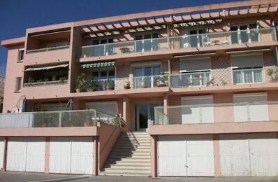 location garage 128 € CC /mois à proximité de La Ciotat (13600)