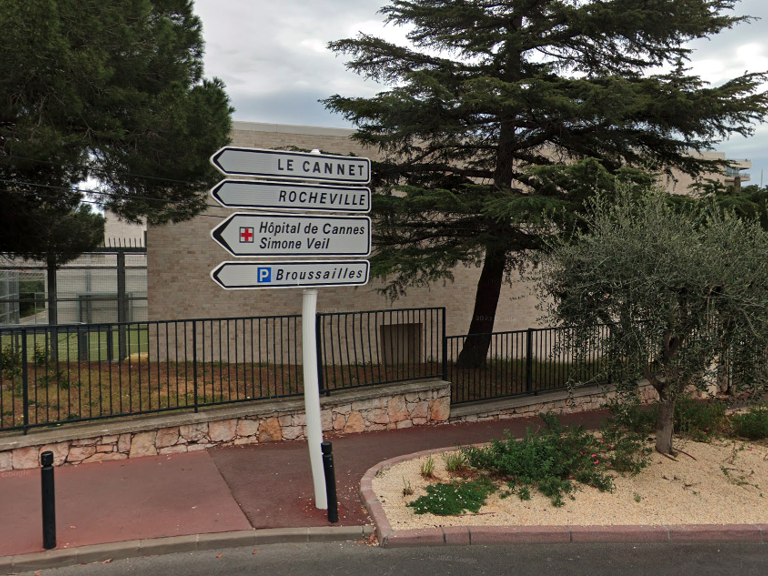 VENTE GARAGE - CANNES (06) — photo 1
