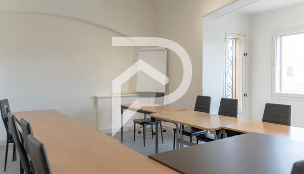 Bureau 8 pièces  à vendre Fréjus 83600