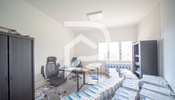 Bureau 8 pièces  à vendre Fréjus 83600