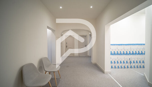 Bureau 8 pièces  à vendre Fréjus 83600