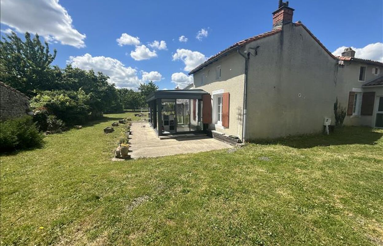 maison 4 pièces 105 m2 à vendre à Villefagnan (16240)