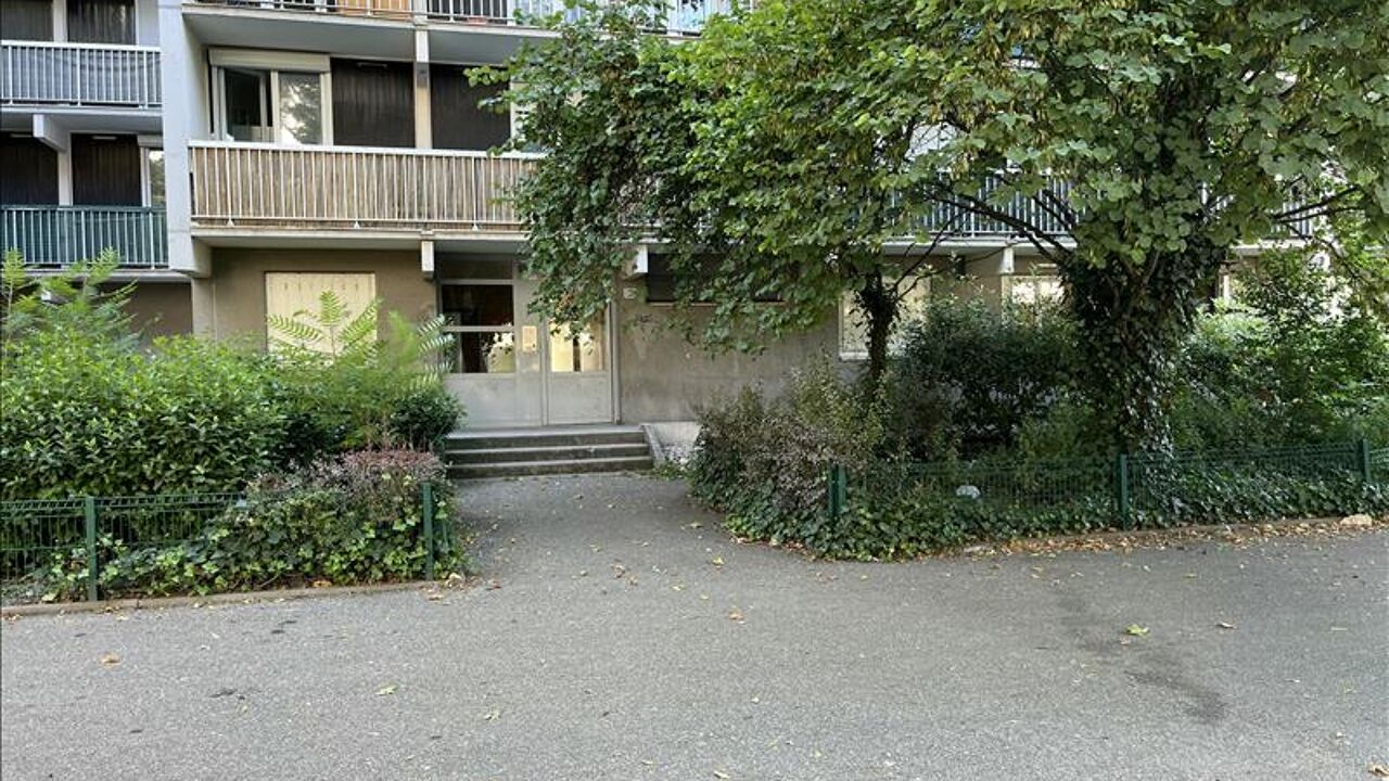 appartement 1 pièces 31 m2 à vendre à Vaulx-en-Velin (69120)