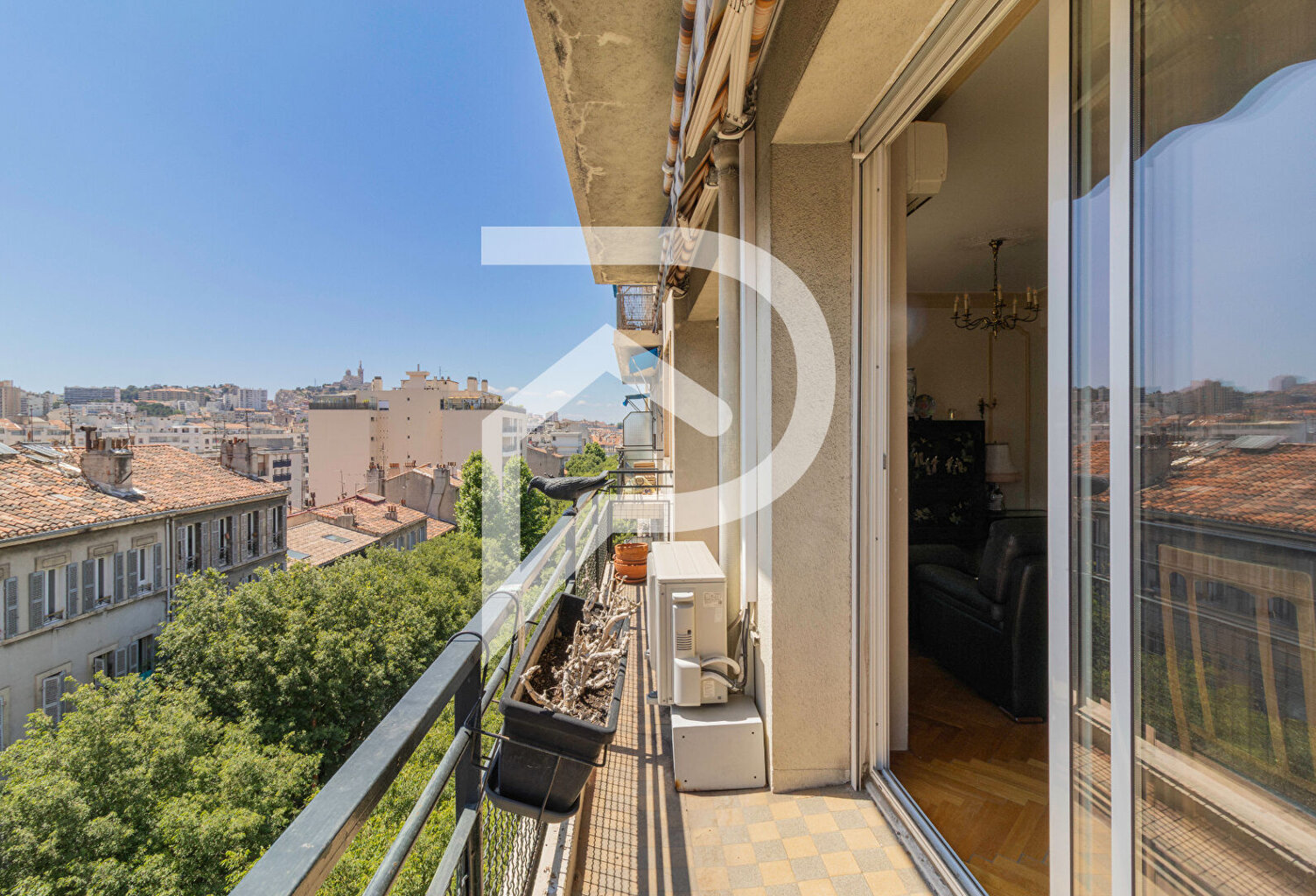 CASTELLANE - MARSEILLE 13006 - CHARMANT T3 AVEC BALCONS À VENDRE 76 m2 + Box — photo 1