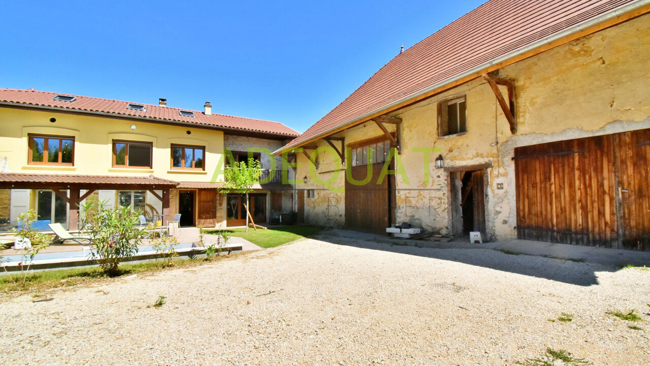 maison 9 pièces 195 m2 à vendre à Bourgoin-Jallieu (38300)